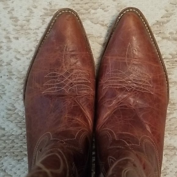 Ariat boots - Picture 3 of 5
